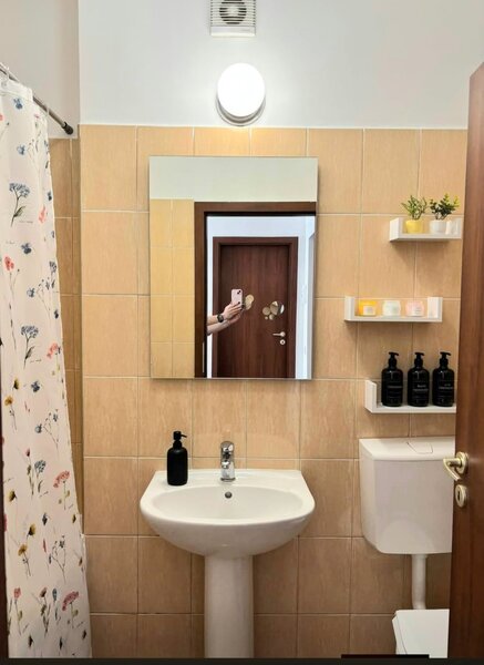 Titan, Auchan, Complexul Rasarit de Soare,